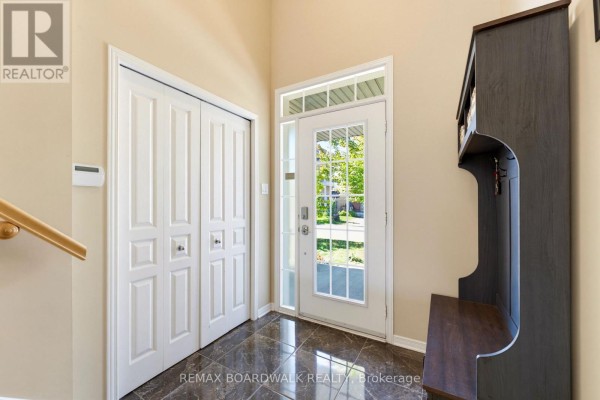 210 Broxburn Crescent, Ottawa, ON K2J0N7 Photo 5
