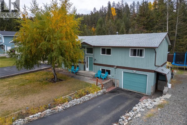 3pc Bathroom - 210 Cinnibar Court, Logan Lake, BC V0K1W0 Photo 2