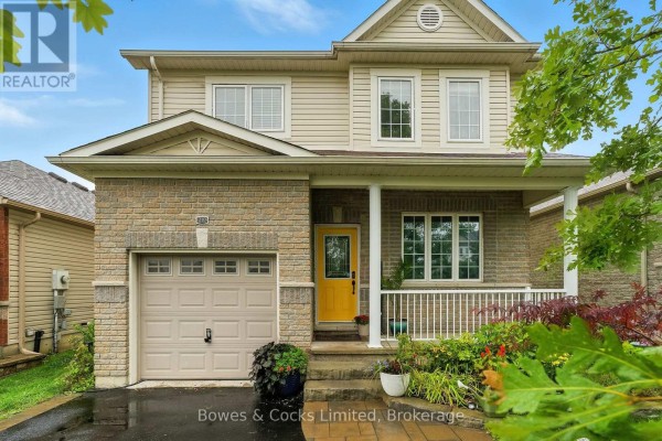 210 Farrier Crescent, Peterborough, ON, photo 2