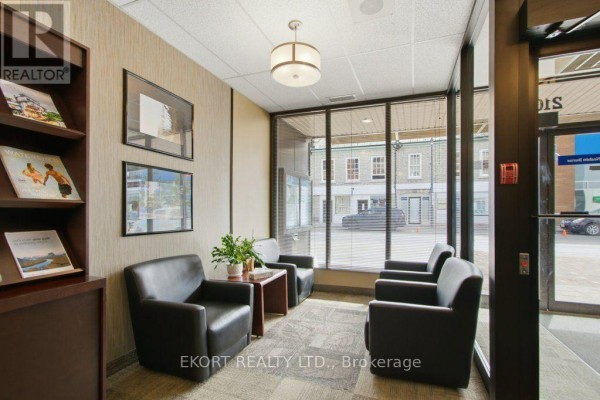 210 Front Street, Belleville, ON K8N5H5 Photo 5