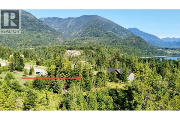 210 Fullmoon Road, Rosebery, BC, photo 3
