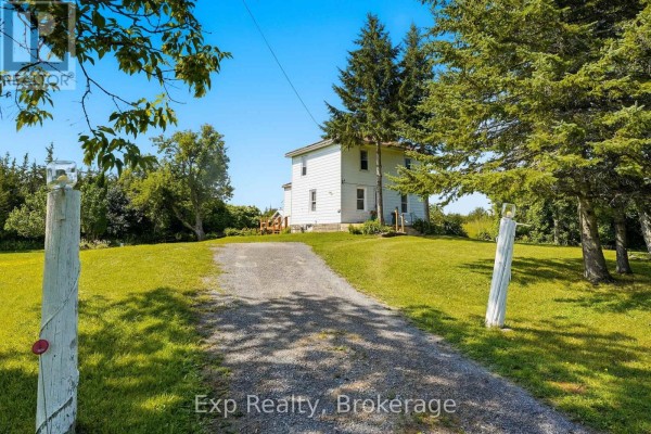 Kitchen - 210 Mccullough Road, Tyendinaga, ON K0K2N0 Photo 3