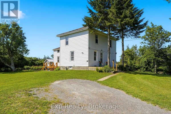 Family room - 210 Mccullough Road, Tyendinaga, ON K0K2N0 Photo 4