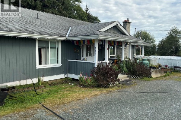 Entrance - 210 Poplar Rd, Alert Bay, BC V0N1A0 Photo 5