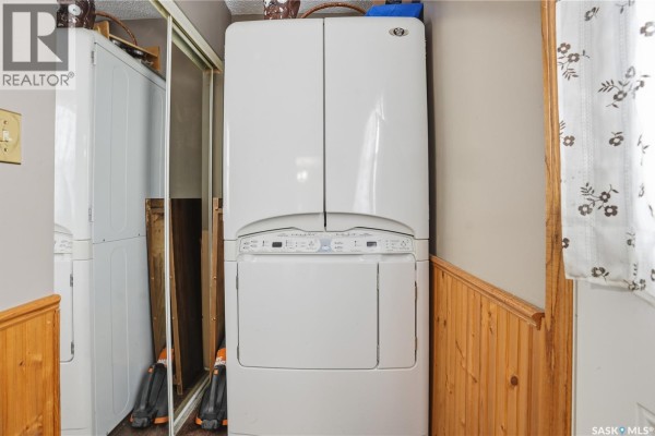 2pc Bathroom - 210 Railway Avenue, Mortlach, SK S0H3E0 Photo 2