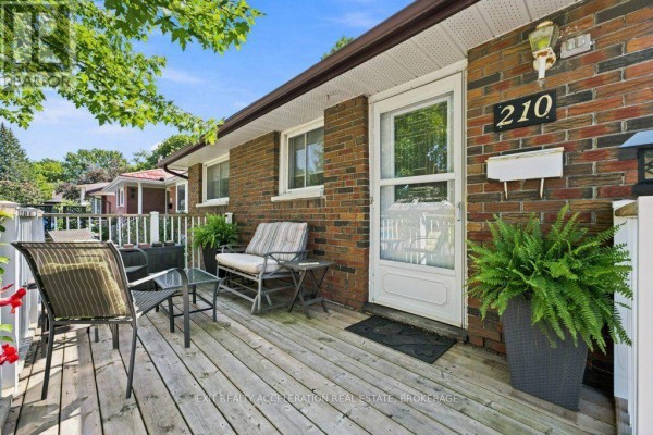 Laundry room - 210 Union Street, Greater Napanee, ON K7R2W6 Photo 3