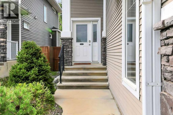 210 Viscount Drive, Red Deer, AB, photo 2