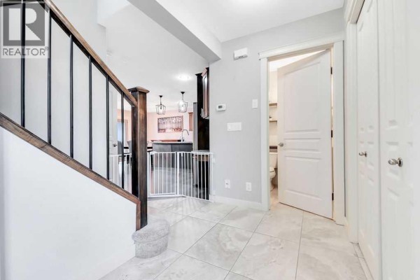 210 Viscount Drive, Red Deer, AB, photo 3