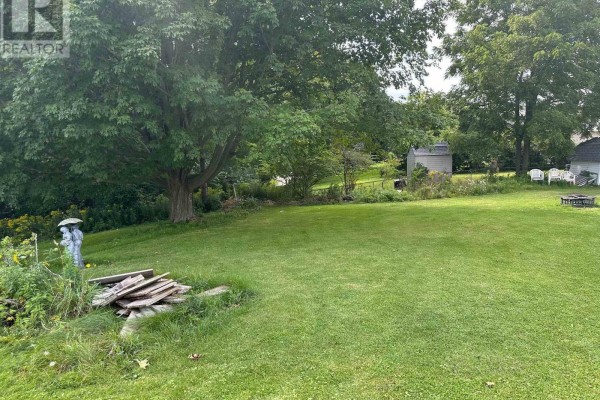 210 William Street N, Central Elgin, ON, photo 2