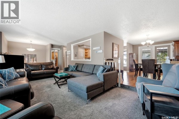 210 Windfield Road, Regina, SK, photo 3