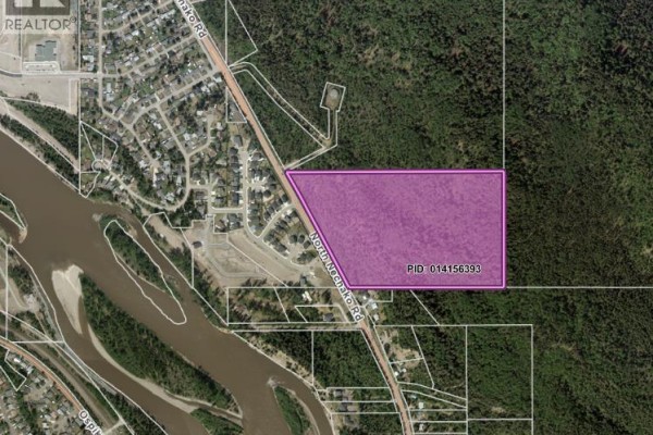 2100 North Nechako Road, Edgewood Terrace, BC V2K4W1 Photo 2