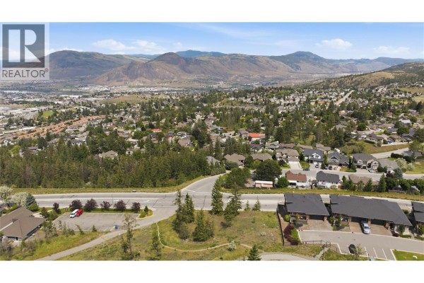 2100 Pacific Way, Kamloops, BC, photo 3