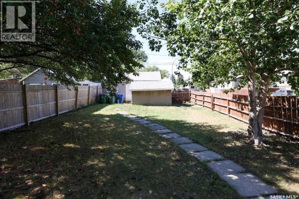 4pc Bathroom - 2100 Reynolds Street, Regina, SK S4N3N1 Photo 4