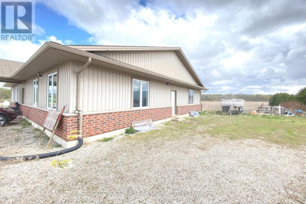 21000 Rebecca Road, Thames Centre, ON, photo 3