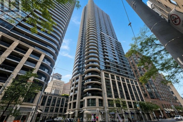 2101 - 21 Carlton Street, Toronto
