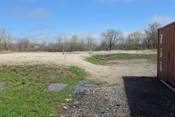 21013 A D Shadd, Chatham Kent, ON N0P1W0 Photo 4