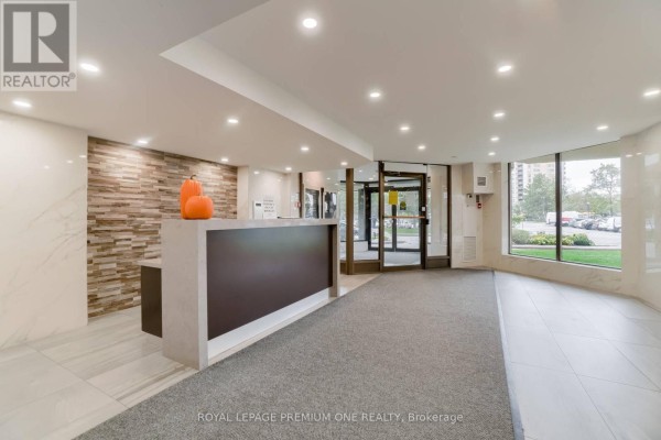 2102 - 234 Albion Road, Toronto, ON, photo 3