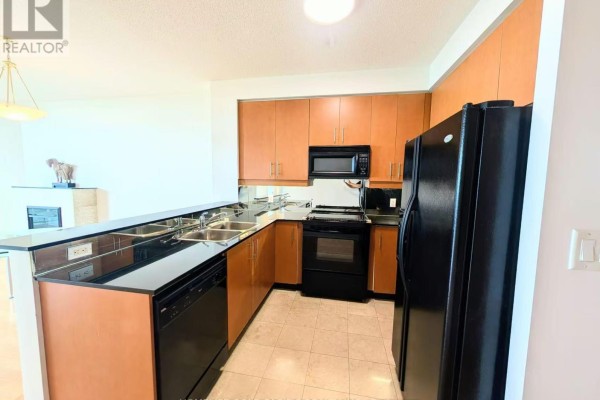 Kitchen - 2102 - 300 Bloor Street E, Toronto, ON M4W3Y2 Photo 3