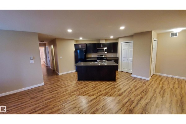 #2103 1601 8 Av, Cold Lake, AB T9M0J9 Photo 4
