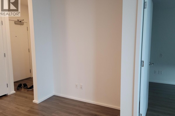 2104 3833 Evergreen Place, Burnaby, BC V3J0M2 Photo 5
