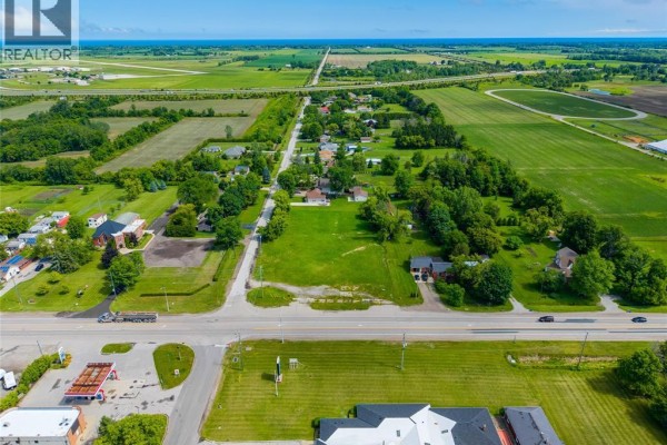 2104 London Line, Sarnia, ON, photo 2