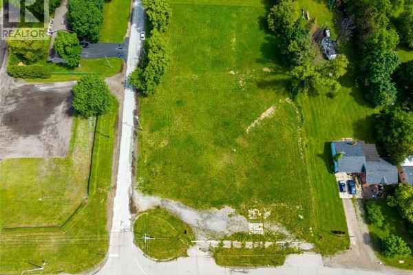 2104 London Line, Sarnia, ON, photo 3