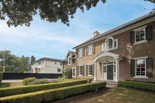 21041 47 Avenue, Langley, BC V3A3K6 Photo 2