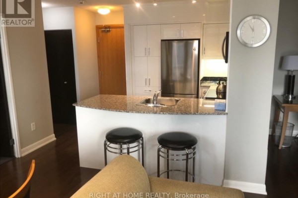 Den - 2105 - 33 Sheppard Avenue E, Toronto, ON M2N7K1 Photo 5