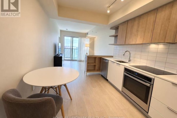 2105 - 6 Sonic Way, Toronto, ON M3C0P1 Photo 4