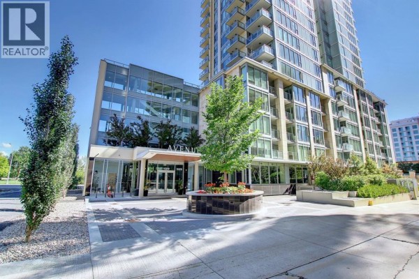 Living room/Dining room - 2106, 1025 5 Avenue Sw, Calgary, AB T2P1N4 Photo 2