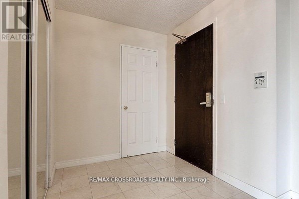 Kitchen - 2106 - 18 Parkview Avenue, Toronto, ON M2N7N7 Photo 3