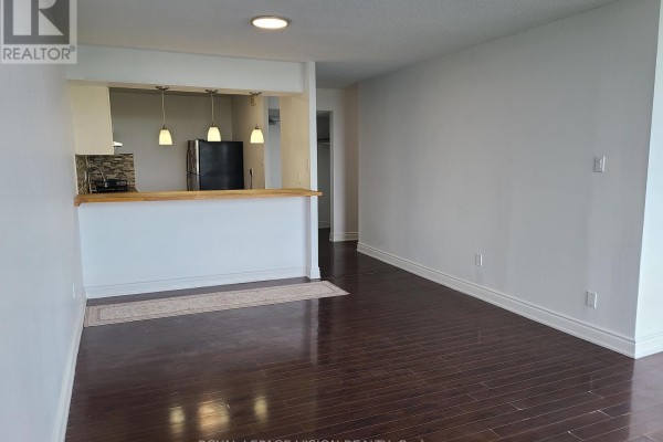 2107 - 10 Martha Eaton Way S, Toronto, ON M6M5B3 Photo 5