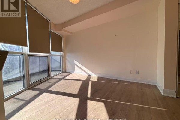 Bedroom - 2107 - 21 Carlton Street, Toronto, ON M5B1L3 Photo 4