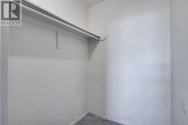 2107 - 234 Albion Road, Toronto, ON M9W6A5 Photo 4