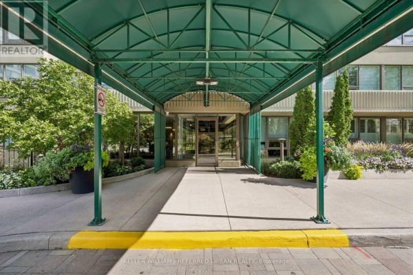 Kitchen - 2107 - 55 Skymark Drive, Toronto, ON M2H3N4 Photo 4