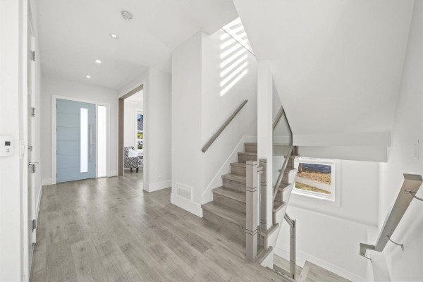 21070 76a Avenue, Langley, BC V2Y0L1 Photo 5