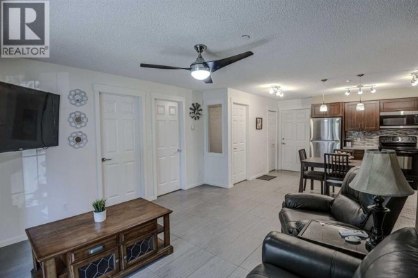 4pc Bathroom - 2108, 279 Copperpond Common Se, Calgary, AB T2Z0S4 Photo 3