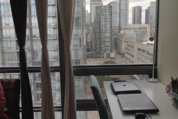 Dining room - 2108 - 5 Mariner Terrace N, Toronto, ON M5V3V6 Photo 3