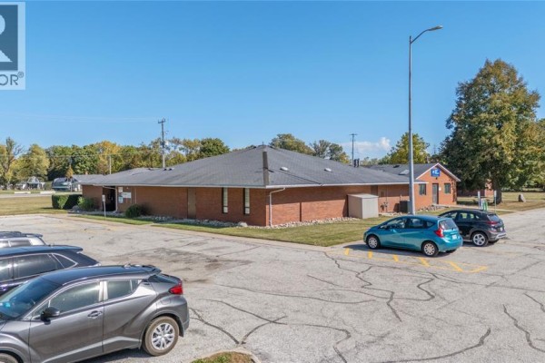 2109 London Line Unit# 5, Sarnia, ON, photo 3