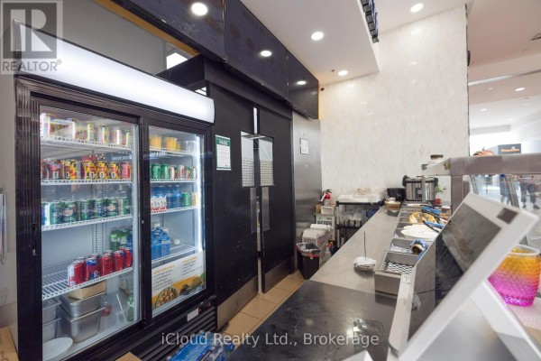 211 - 1105 Wellington Road, London South, ON N6E1V4 Photo 5