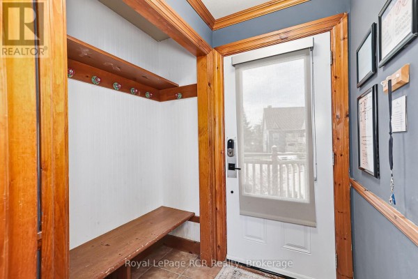 Bedroom - 211 - 184 Snowbridge Way, Blue Mountains, ON L9Y0V1 Photo 4