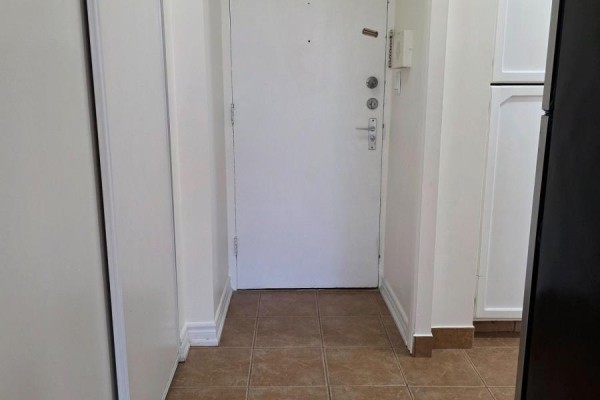Primary Bedroom - 211 - 355 Driftwood Avenue, Toronto, ON M3N2P3 Photo 4