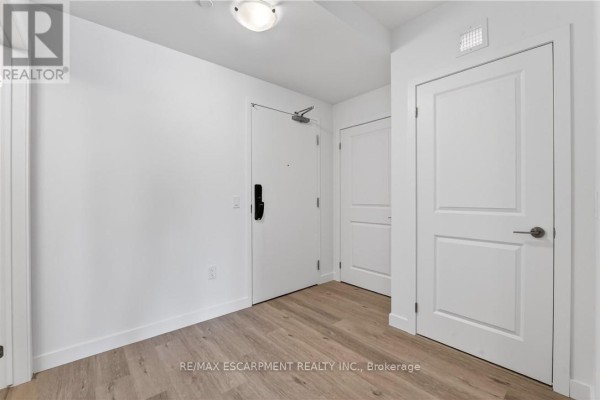 211 - 461 Green Road, Hamilton, ON L8E0L5 Photo 5