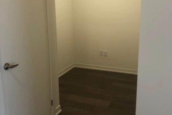 Primary Bedroom - 211 - 5131 Sheppard Avenue E, Toronto, ON M1B0C9 Photo 3