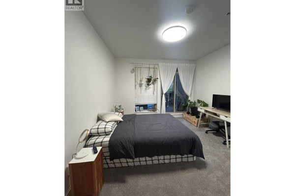 211 1150 Bailey Street, Squamish, BC V8B0R4 Photo 3