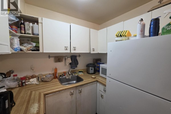 211 1440 E Broadway, Vancouver, BC V5N5P2 Photo 4