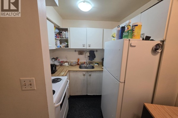 211 1440 E Broadway, Vancouver, BC V5N5P2 Photo 5