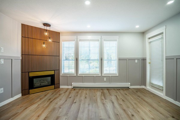 211 1450 Merklin Street, White Rock, BC V4B4C3 Photo 3