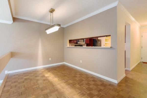 211 15282 19 Avenue, Surrey, BC V4A1X6 Photo 5