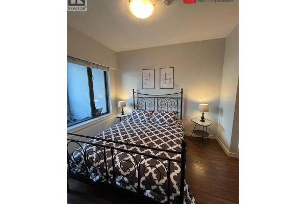 211 215 W 1st Street, Vancouver, BC V5Y1A6 Photo 5